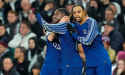 Φοβερό ματς στο Βίλα Παρκ, τρία γκολ μέσα σε 23 λεπτά!