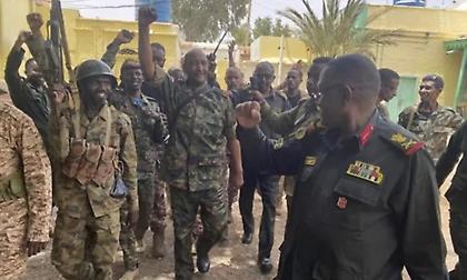 Πάνω από 400 άμαχοι νεκροί σε επιθέσεις παραστρατιωτικών στο Σουδάν