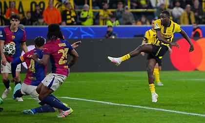 Το χατ-τρικ του Γκιρασί και ο «μοιραίος» Μπενσεμπαϊνί: Τα highlights από τρομερό Ντόρτμουντ-Μπαρτσελόνα