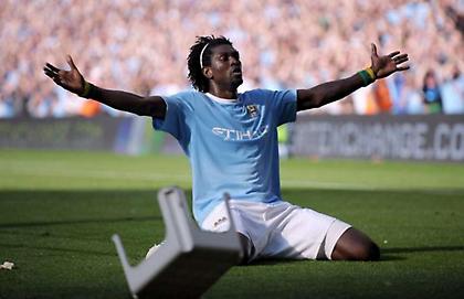 Αντεμπαγιόρ: «Ζούσα σε ένα σπίτι χωρίς στέγη, όταν έβρεχε είχαμε πραγματικό πρόβλημα»