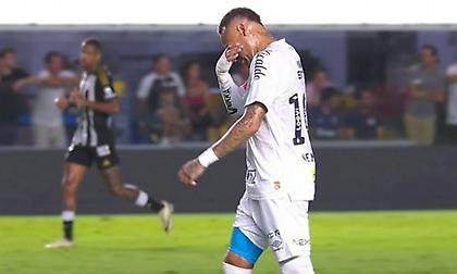 Τραυματίστηκε στην επανεμφάνισή του στην Σάντος και αποχώρησε με δάκρυα ο Νεϊμάρ