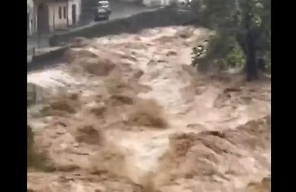 Ένας νεκρός και ένας αγνοούμενος από τις σφοδρές βροχοπτώσεις στη βόρεια Ιταλία