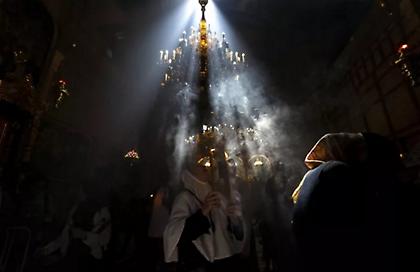 Live από τα Ιεροσόλυμα η Τελετής Αφής του Αγίου Φωτός