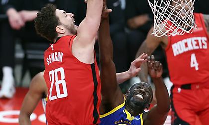 To τρομερό πόστερ του Σενγκούν στην κορυφή του Top 10