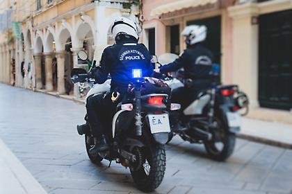 Θεσσαλονίκη: «Πόλεμος» μηνύσεων με αφορμή τις ακαθαρσίες ενός σκύλου