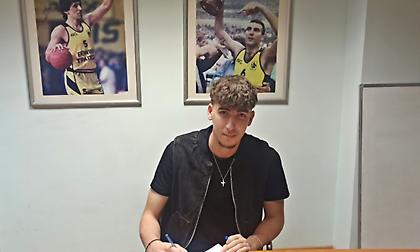 Από τον ΠΑΟΚ στον Άρη για τα επόμενα τέσσερα χρόνια ο Λέφας