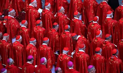Το Κονκλάβιο σε αριθμούς: Ποιος εκλέγει τον επόμενο Πάπα; Οι ισορροπίες μεταξύ ηπείρων