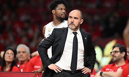 Για όλο το δεύτερο ημίχρονο χωρίς τον Τσους Ματέο η Ρεάλ στον πάγκο της - Αποβλήθηκε ξανά με δεύτερη τεχνική ποινή!