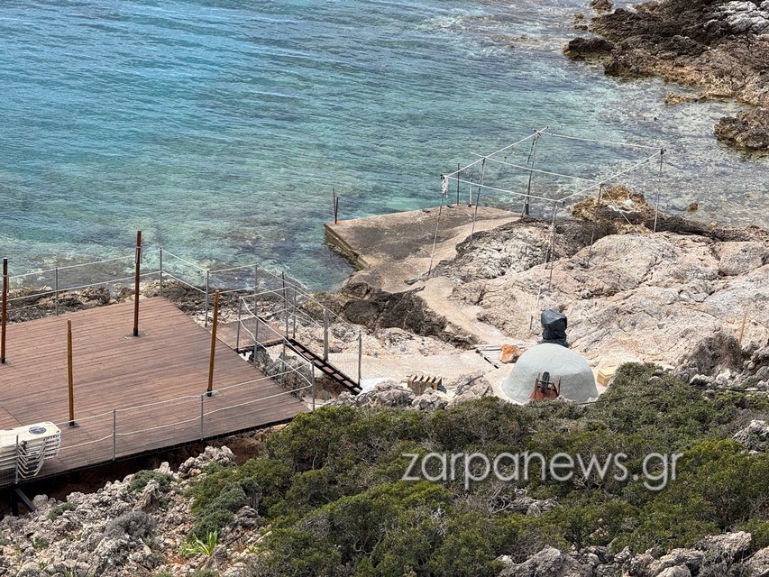 Χανιά: Ετοιμάζουν beach bar στα κατσάβραχα σε περιοχή Natura;