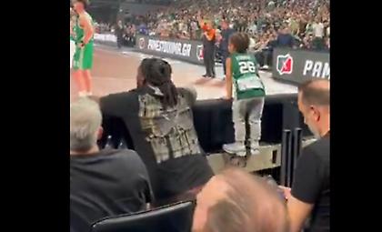 Ο Λεσόρ πανηγύρισε έξαλλα με τον γιο του τη νίκη του Παναθηναϊκού - Δείτε τις αντιδράσεις τους