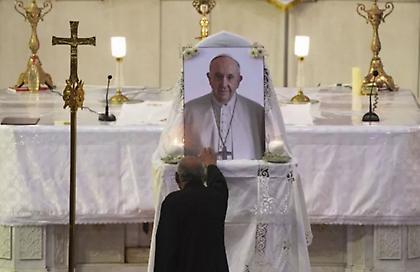 Σε λαϊκό προσκύνημα από σήμερα η σορός του πάπα Φραγκίσκου - Η απλή τελετή που επέλεξε ο ίδιος