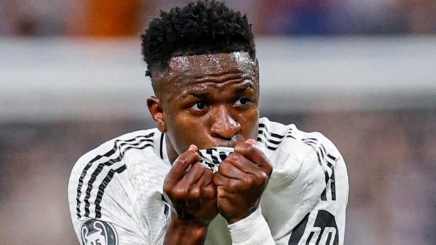 «Ανανεώνει με τη Ρεάλ Μαδρίτης μέχρι το 2030 ο Βινίσιους» «Ανανεώνει με τη Ρεάλ Μαδρίτης μέχρι το 2030 ο Βινίσιους»