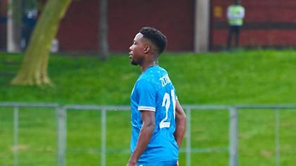 Πέθανε 22χρονος ποδοσφαιριστής, ενώ έκανε προθέρμανση, στη Νότια Αφρική!