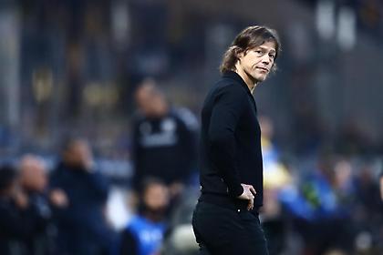 Παίρνει τις αποφάσεις του ο Αλμέιδα για το ΑΕΚ-Ολυμπιακός