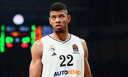 Ταβάρες: Έκανε παράπονα για τη διαιτησία αλλά παραδέχθηκε την ανωτερότητα του Ολυμπιακού