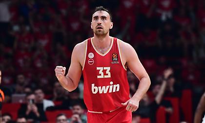 Μιλουτίνοφ: «Πρέπει να μείνουμε ταπεινοί, είναι σπουδαία ομάδα η Ρεάλ»