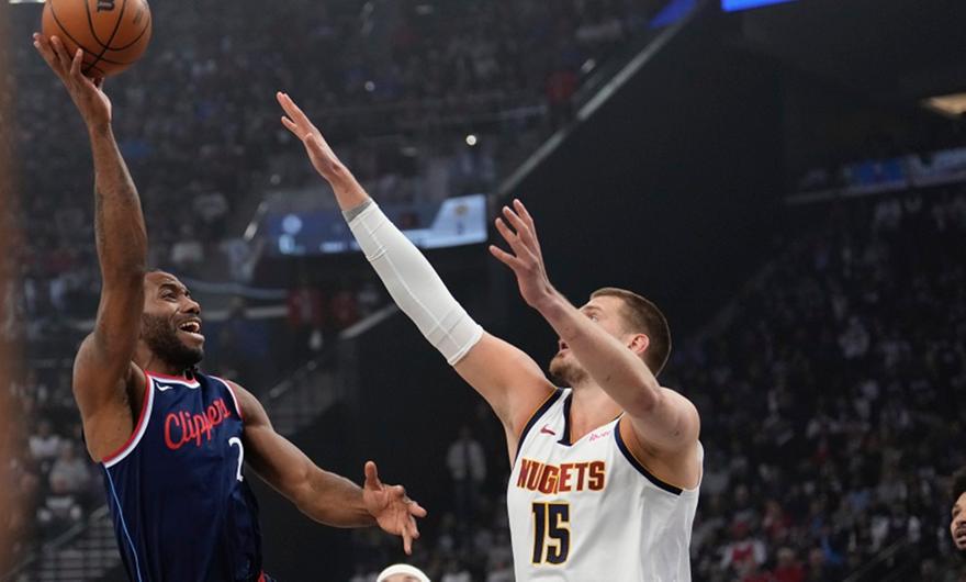 Κλίπερς-Νάγκετς 117-83: Δια περιπάτου το 2-1