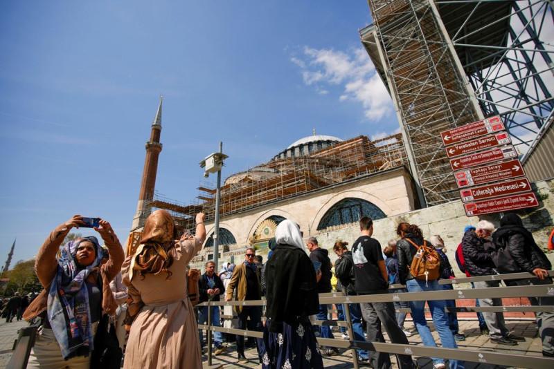 Η Αγία Σοφία άντεξε τα 6,2 Ρίχτερ στην Κωνσταντινούπολη – Πώς βγήκε αλώβητη