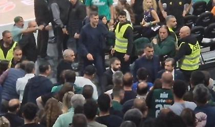 Έντονη λογομαχία στο φινάλε του αγώνα ανάμεσα στον Μπάνκι και οπαδούς του Παναθηναϊκού