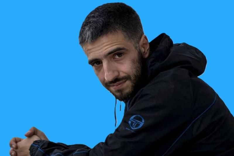 ΛΕΞ: Ο «ποιητής» της θυμωμένης γενιάς προσπαθεί να «σπάσει» νέο ρεκόρ με τη συναυλία του στο ΟΑΚΑ