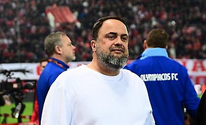 Νότιγχαμ Φόρεστ: Ο Μαρινάκης δωρίζει φανέλες σε 1.000 παιδιά στο Νότιγχαμ