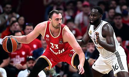 Μιλουτίνοφ στο sport-fm.gr: «Ήταν ένα μάθημα για εμάς - Δεν μπορούμε να θεωρήσουμε ότι όλα έχουν τελειώσει»