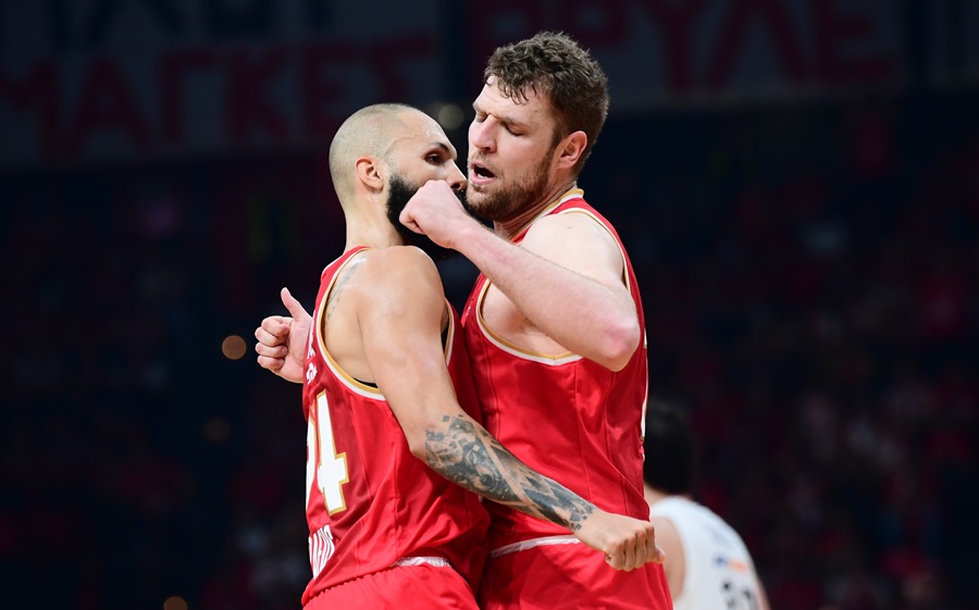 Παναθηναϊκός που πρέπει να αλλάξει για να μην βουλιάξει και Ολυμπιακός πολύ σκληρός