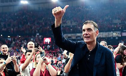 Μπαρτζώκας στα αποδυτήρια: «Τίποτα δεν έχει τελειώσει ακόμα, ένα παιχνίδι τη φορά»