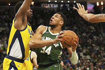 Η νέα «διπλή» εμφάνιση του Γιάννη κόντρα στους Πέισερς