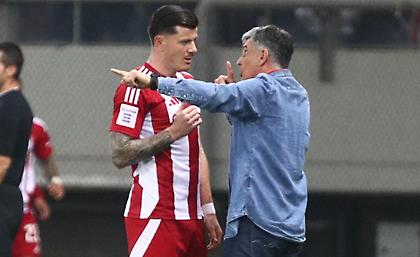 Νικολακόπουλος: «Στον Ολυμπιακό θέλουν ένα καλό φινάλε στο πρωτάθλημα, με το βλέμμα στον ΟΦΗ»