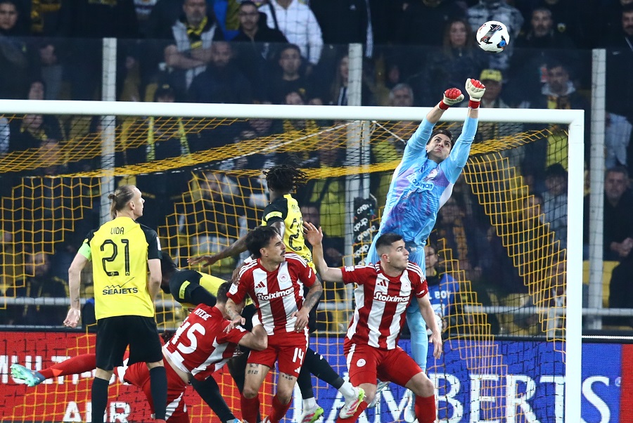 ΑΕΚ-Ολυμπιακός 0-2: Άλωσε ξανά τη Νέα Φιλαδέλφεια