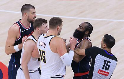 Παραλίγο σύρραξη παικτών στο Κλίπερς-Νάγκετς