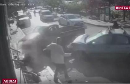 Βίντεο ντοκουμέντο από την τραγωδία στο Λεβίδι - Πώς έγινε το δυστύχημα με τη μία νεκρή