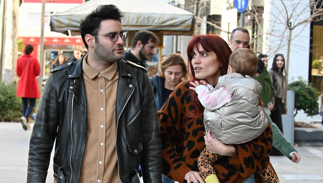 Άμα δεις τα άπλυτα που έφερε πίσω η Συνατσάκη μετά από 3,5 μέρες διακοπών θα τη λυπηθείς