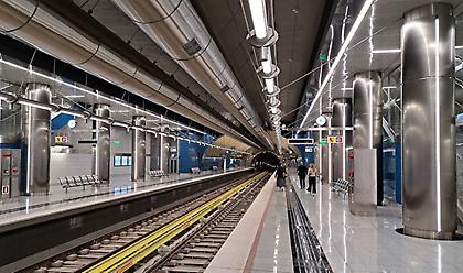 Ατομο έπεσε στις γραμμές του μετρό στον σταθμό «Ευαγγελισμός»