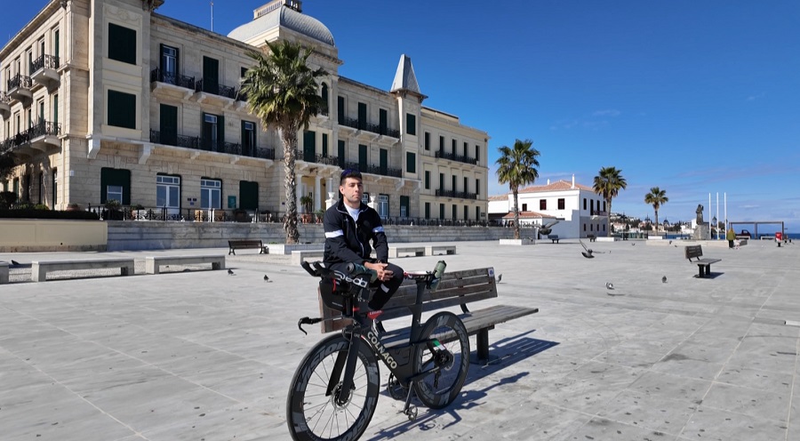 «Όπου υπάρχει Ελλάδα»| Ένας τριαθλητής γεννημένος στο νησί