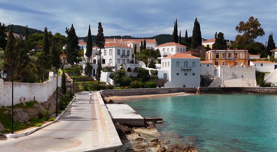 «Όπου υπάρχει Ελλάδα»| Ένας τριαθλητής γεννημένος στο νησί