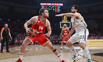 Ζέρβας: «Επικράτησε χάος χθες στη Μαδρίτη - Κανένα θέμα αναβολής με Ρεάλ, θέλει να τελειώνει ο Ολυμπιακός»