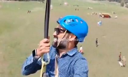 Τουρίστας έκανε zipline και από κάτω γινόταν η επίθεση με 26 νεκρούς στο Κασμίρ