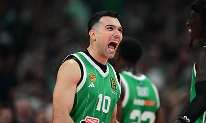 Μαγική φάση Σλούκα με άψογη προσποίηση και καλάθι-φάουλ!