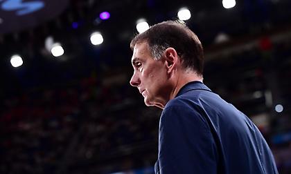 Μπαρτζώκας: «Αξίζαμε να χάσουμε, θα δούμε για τον Φουρνιέ μέχρι την Πέμπτη»