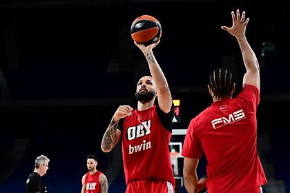 Θετικά τα vibes για Φουρνιέ - Πλάνα του sport-fm.gr από την προπόνηση του Ολυμπιακού στη Movistar Arena