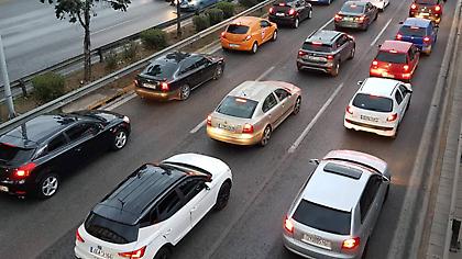 Ψυχικό: Προβλήματα στην κυκλοφορία μετά από καραμπόλα πέντε οχημάτων στην Κηφισίας