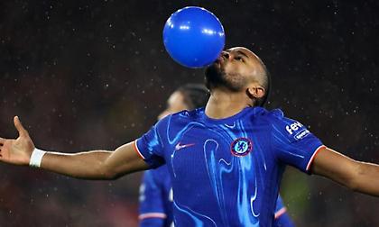 «Στο μεταγραφικό στόχαστρο της Λίβερπουλ ο Ενκουνκού»