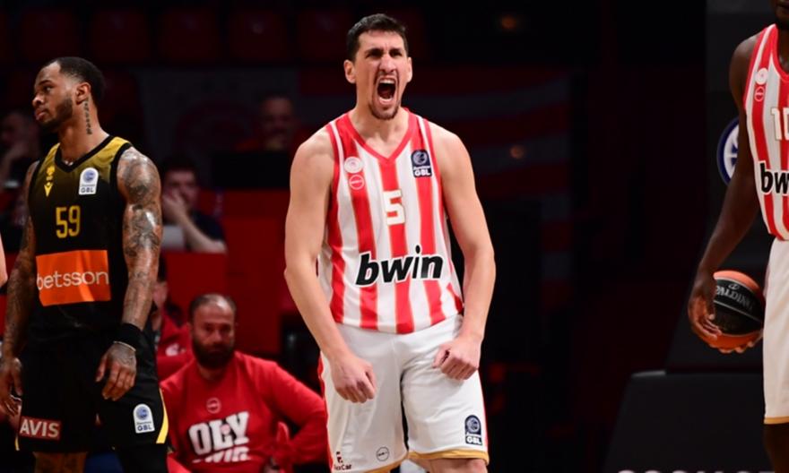 Γλίτωσε από της... ΑΕΚ και του Χέιλ τα δόντια ο Ολυμπιακός και πλησίασε στους τελικούς!