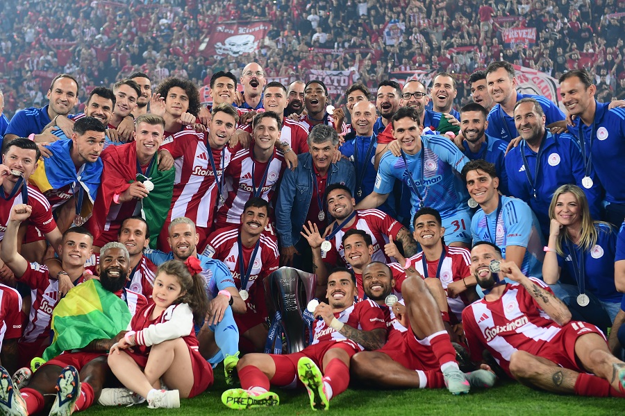 Olympiacos: Fiesta for the 48th Championship