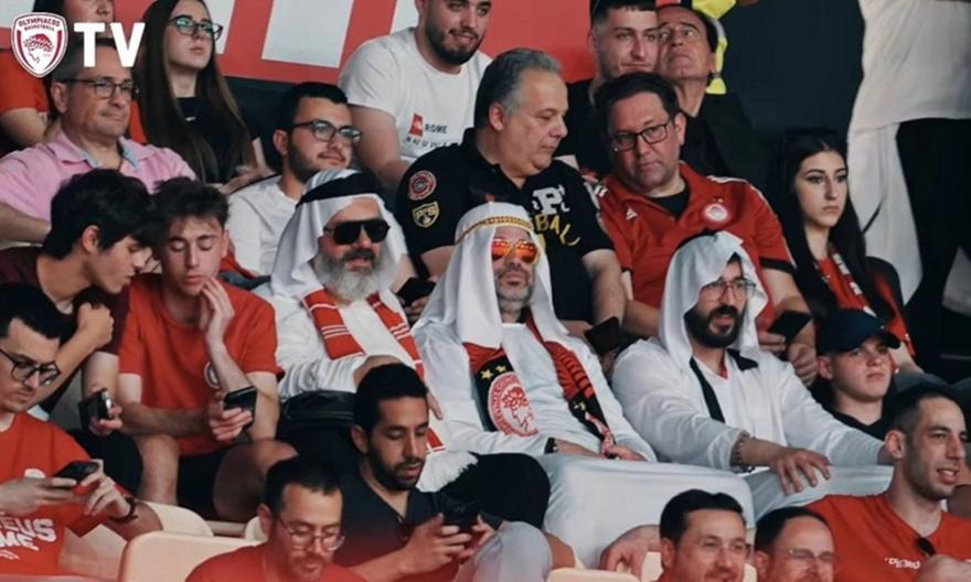Το «φέρτε μας το ευρωπαϊκό» και οι… Άραβες στην εξέδρα: Η παρακάμερα από το Ολυμπιακός-ΑΕΚ