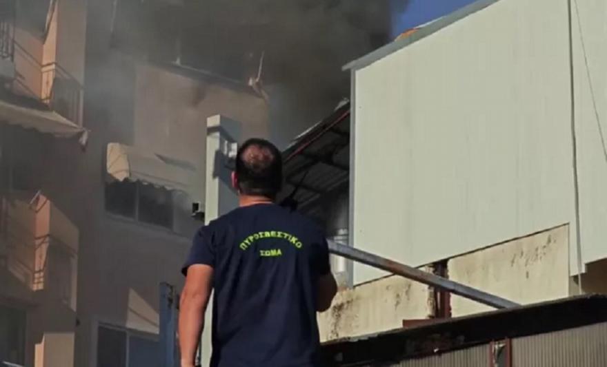 Φωτιά στο Γκάζι: Εκδηλώθηκε στο σύστημα εξαερισμού καταστημάτων εστίασης