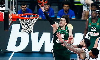 Όσμαν: «Πιο γλυκό να παίρνεις πρόκριση μπροστά στον κόσμο σου – Δεν έχω λόγια για τους οπαδούς»