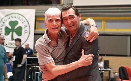 Ανδρεόπουλος: «Θέλουμε να συνεχίσουμε να μετράμε τίτλους-Αφιερωμένο στη Θύρα 13»